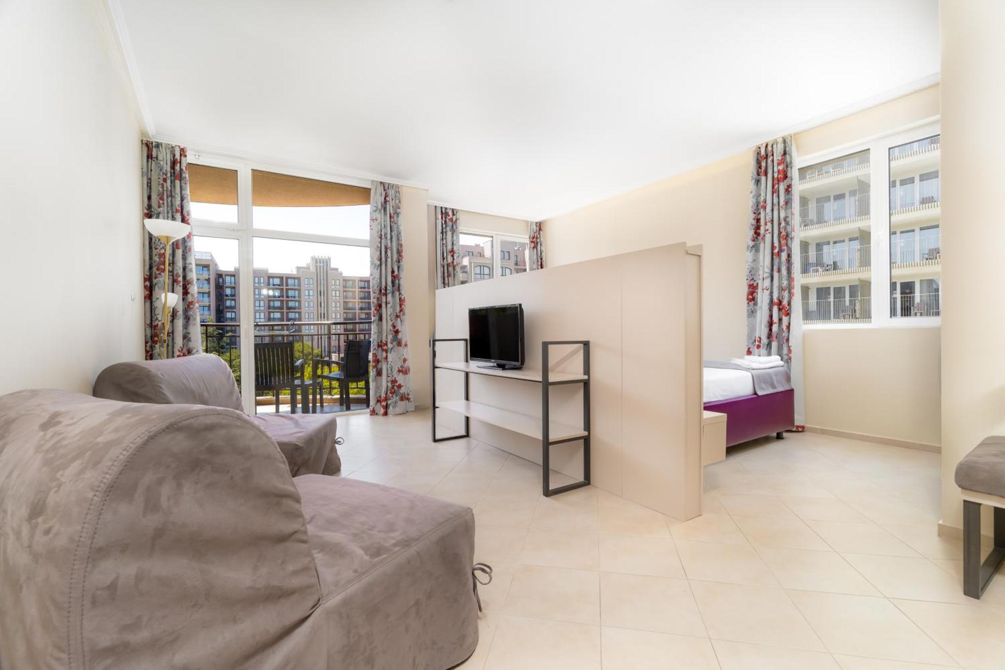 Mpm Astoria Hotel Slăntjev Brjag Exteriör bild