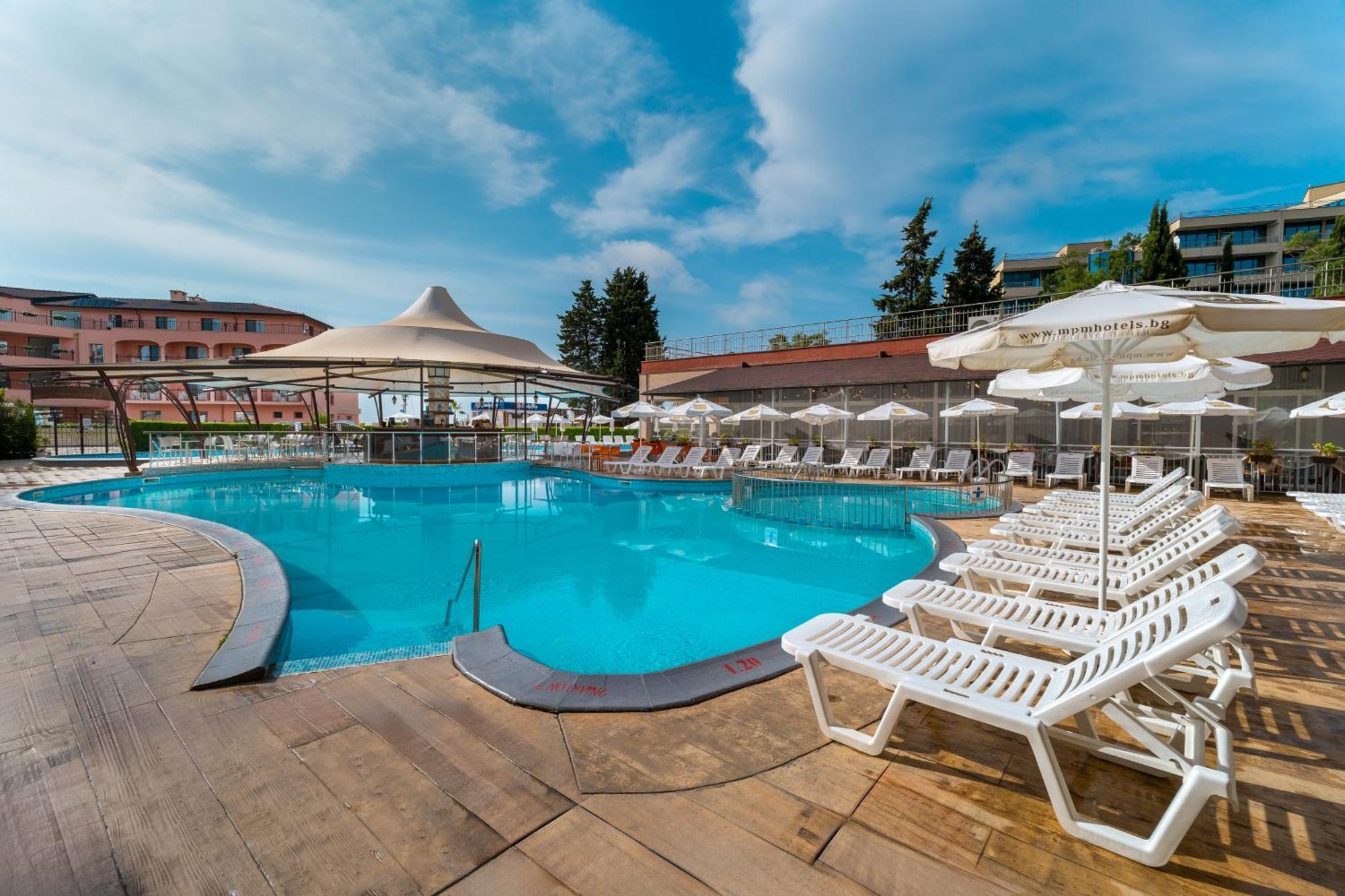 Mpm Astoria Hotel Slăntjev Brjag Exteriör bild