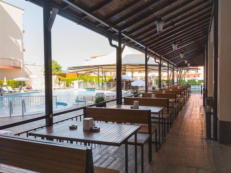 Mpm Astoria Hotel Slăntjev Brjag Exteriör bild